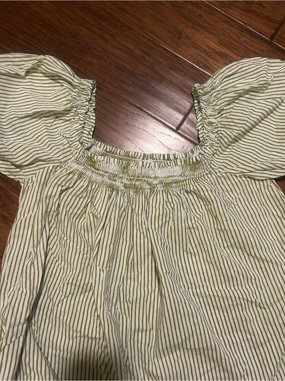 Darling Brand Striped Puff-Sleeve Top and Shorts Set in Light Green Lounge Set - Picture 4 of 6